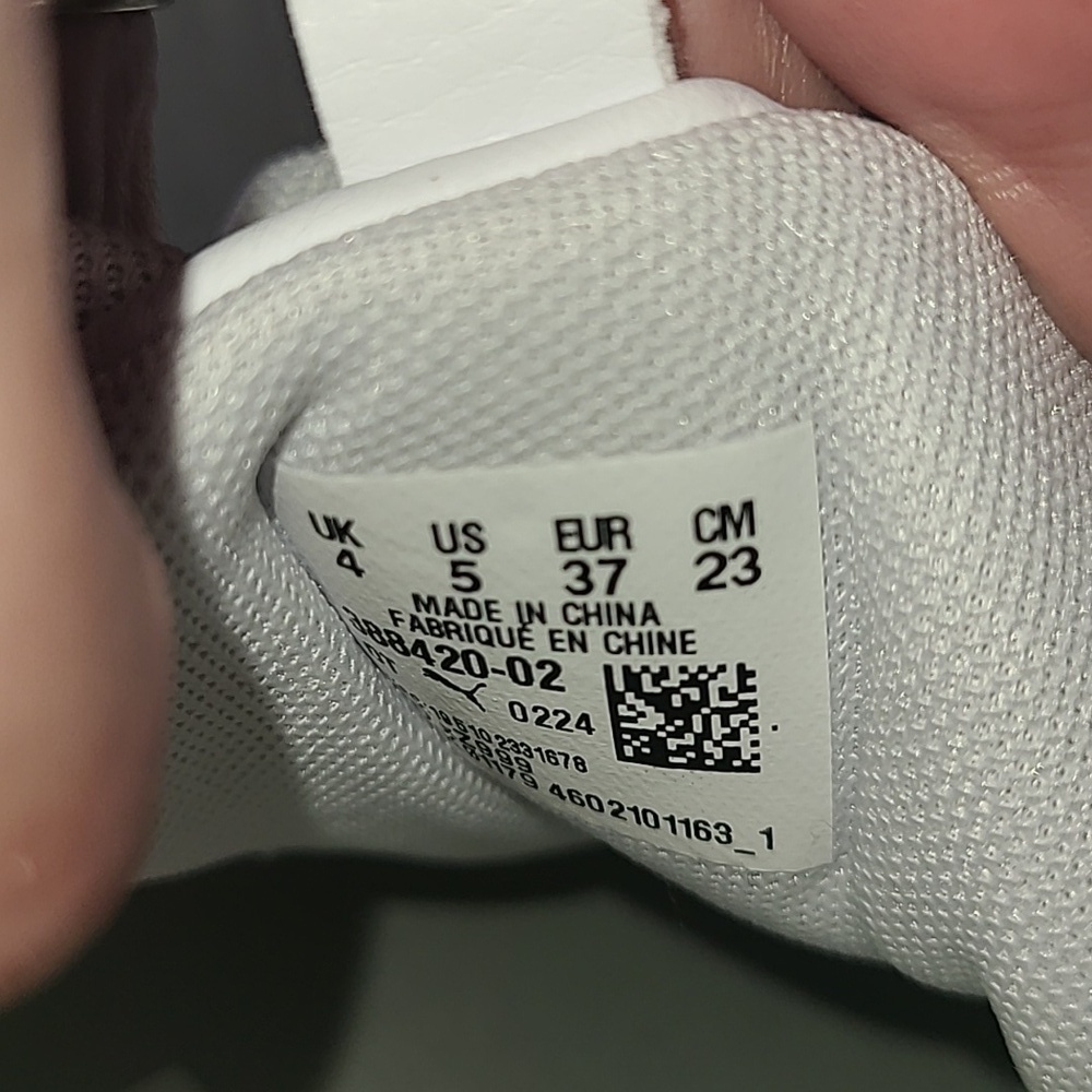 NEW Puma Platform Sneakers - Picture 5 of 8